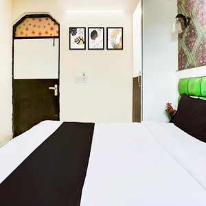 Hotel O Akash